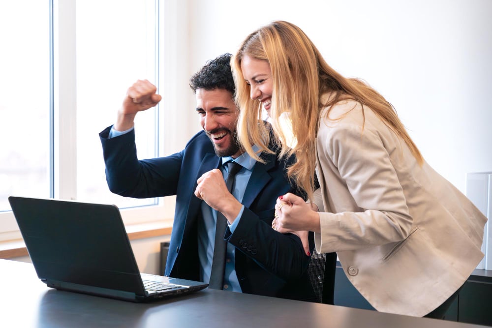 La plateforme de formation en ligne a été pensée pour soutenir activement leur développement personnel La plateforme de formation en ligne a été pensée pour soutenir activement leur développement personnel
