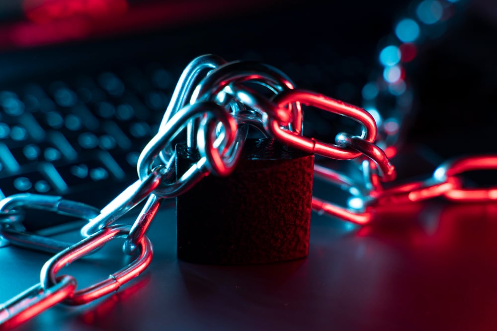 Dans la salle des machines : OSINT et Big Data Dans la salle des machines : OSINT et Big Data