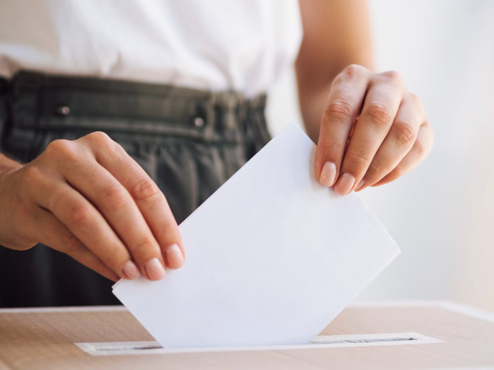 Pour que la décision finale soit incontestable, il faut des contrôles croisés. Pour que la décision finale soit incontestable, il faut des contrôles croisés.
