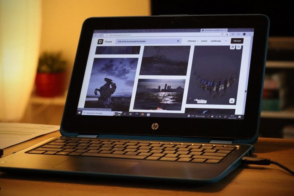 Imprimante laser HP connectée à un Mac pour un test