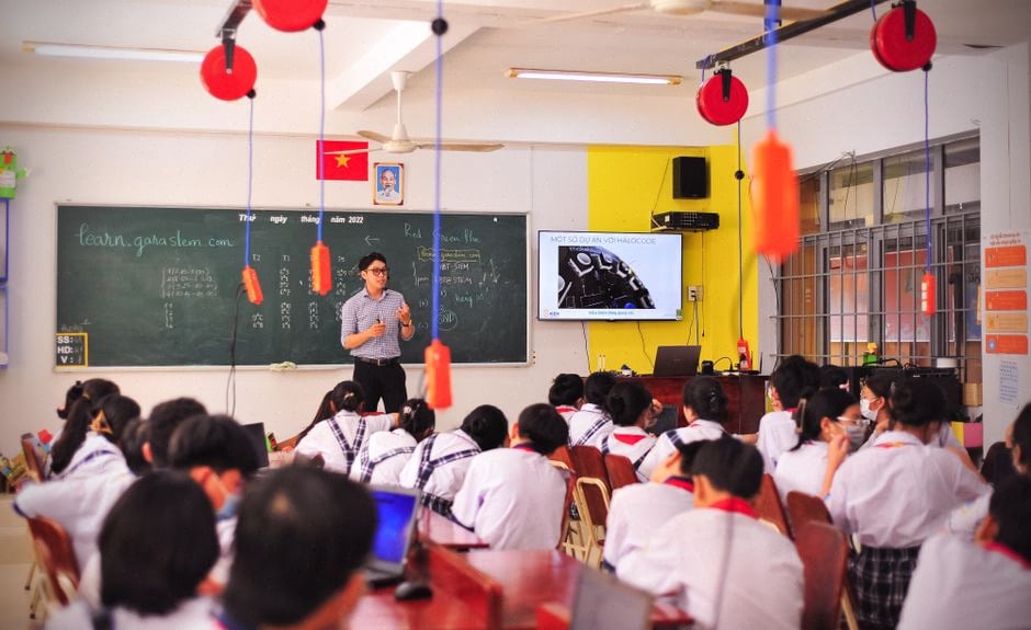 Élèves vietnamiens sensibilisés aux cyber-risques à l’école