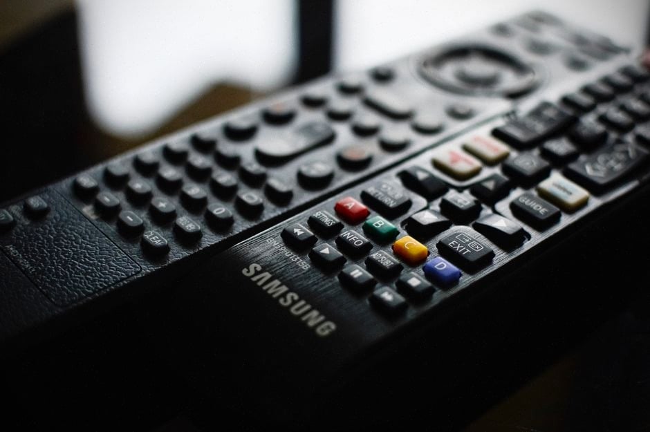 Téléviseur Samsung et montre connectée lors d’un achat promotionnel