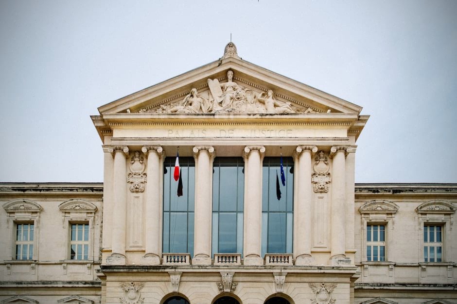 Palais de justice américain lié à une plainte contre Amazon